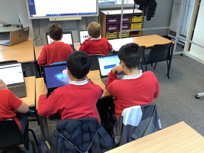 Image of Year 5 - ICT Club - Wikipedia Pages