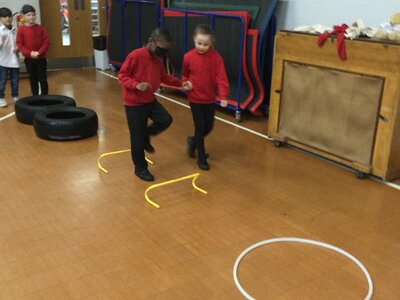 Image of Year 2 (Class 5) - Commando Joe's - Obstacle Course