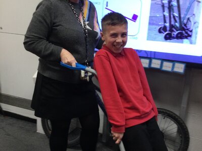 Image of Year 6 (Class 17) - Science - Mechanisms