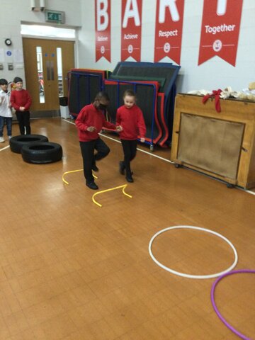 Image of Year 2 (Class 5) - Commando Joe's - Obstacle Course