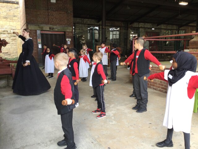 Image of Year 3 (Class 9) - P.E - Armley Mills Trip